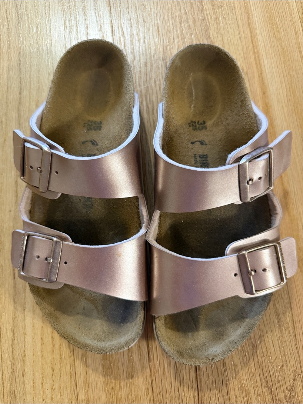 Birkenstock Rose Gold Arizona Sandals Sz 35